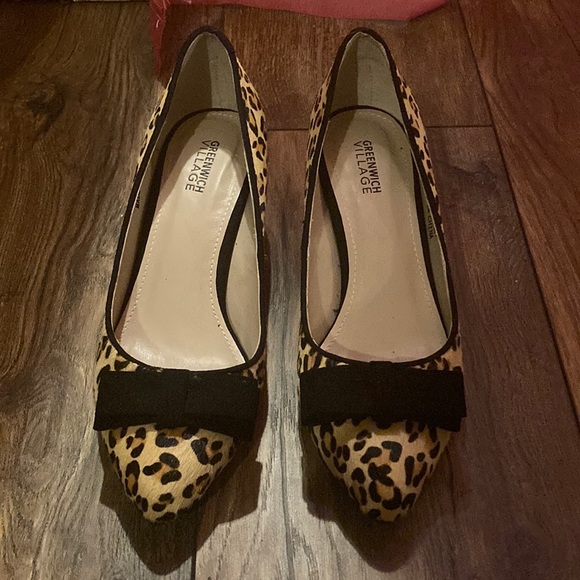 Leopard/Cheetah Print Heels - Picture 1 of 7
